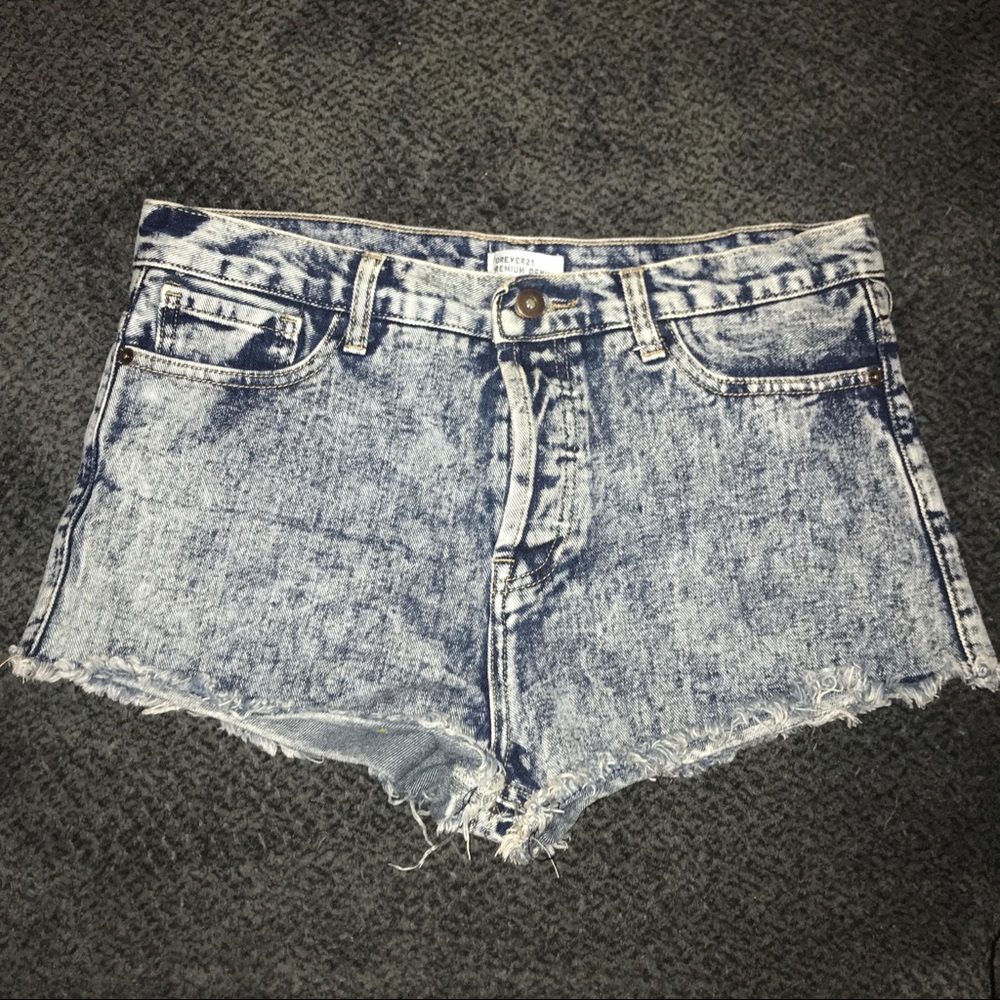 ☀️High waisted denim forever21 shorts☀️